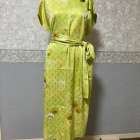 サンプル、サイズ合わせに使うドレスを仕立てました。